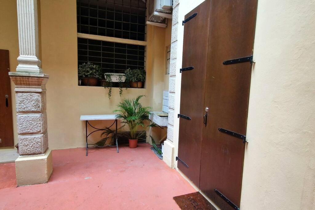 Central And Cozy Loft With Courtyard Bologna Eksteriør bilde